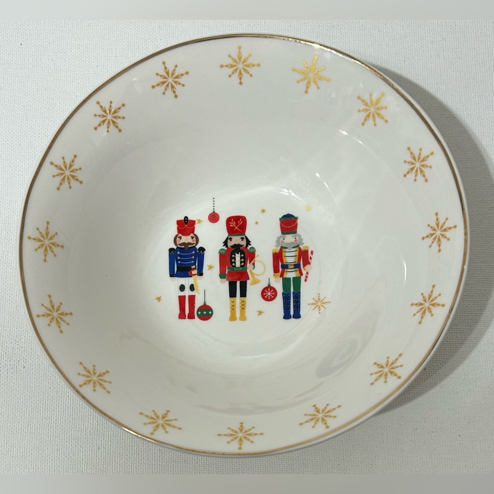 NEW Holiday Style Nutcracker Ceramic Bowls 7” Christmas Set of 4